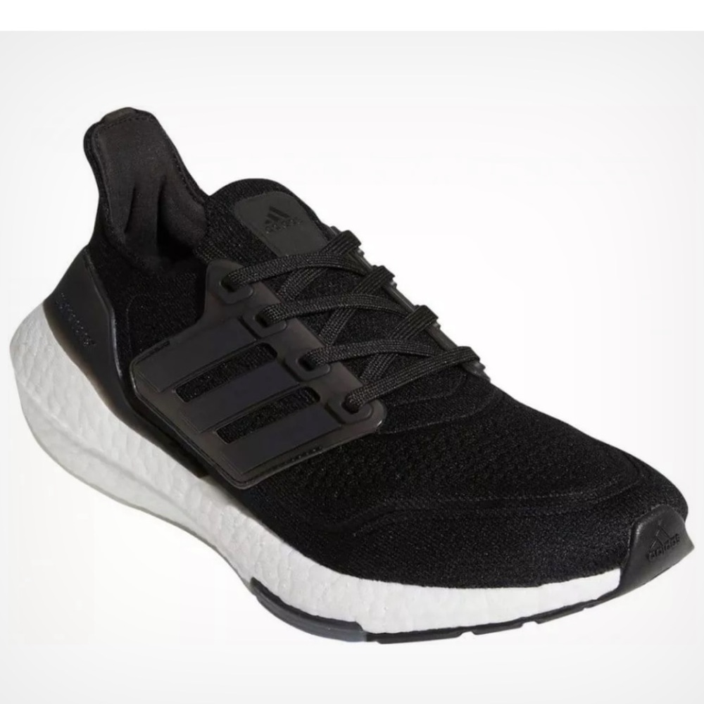 Adidas ultraboost 21 Womens size 7 black and white NEW in box! running shoes.